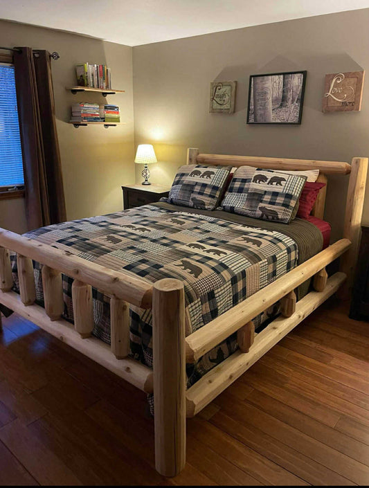 Maine Queen Cedar Bed